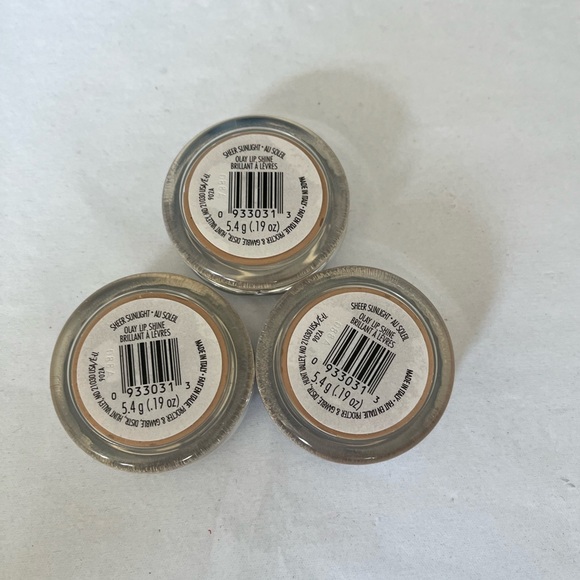 Lot of 3 Oil of Olay Lip Gloss Sheer Sunlight Shade 902A discontinued product - Picture 3 of 5